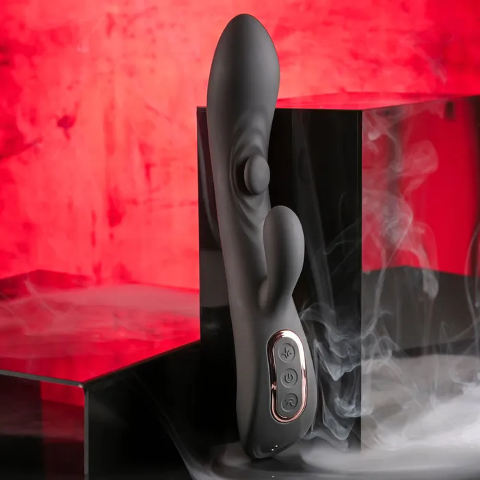 Playboy Pleasure THATS THE SPOT 233 cm USB Rechargeable Rabbit Vibrator with GSpot Tapper Playboy Pleasure Female Sex Toys Playboy Pleasure THATS THE SPOT 233 cm USB Rechargeable Rabbit Vibrator with GSpot Tapper Playboy Pleasure Female Sex Toys
