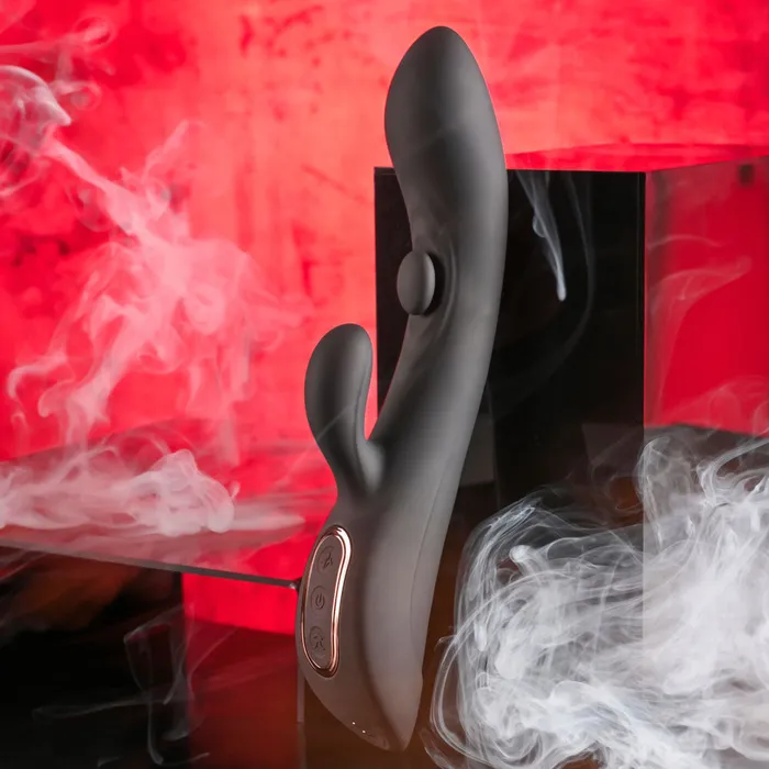 Playboy Pleasure THATS THE SPOT 233 cm USB Rechargeable Rabbit Vibrator with GSpot Tapper Playboy Pleasure Female Sex Toys Playboy Pleasure THATS THE SPOT 233 cm USB Rechargeable Rabbit Vibrator with GSpot Tapper Playboy Pleasure Female Sex Toys